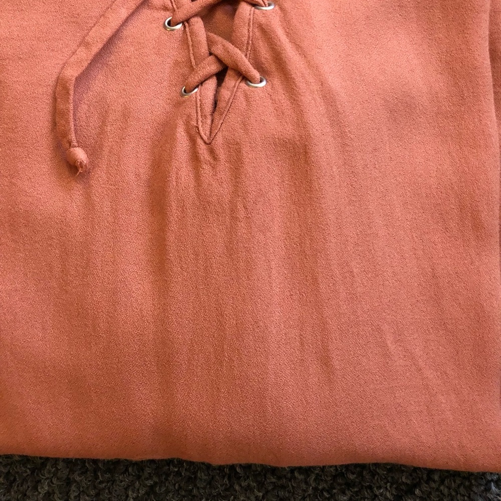 Salmon Colored Lightweight 3/4 Sleeve Top - Picture 7 of 7